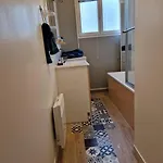 Accueillant Et Pratique, Proche De Chantilly Et Du Parc Asterix Apartment *