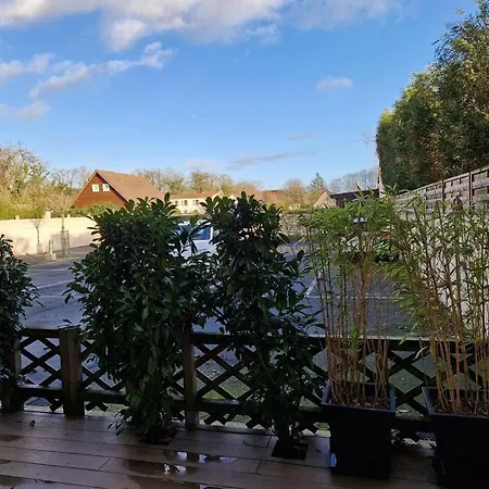 Apartment Accueillant Et Pratique, Proche De Chantilly Et Du Parc Asterix *