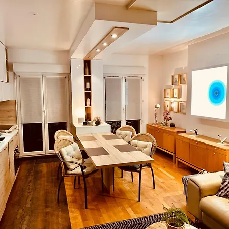 公寓 Accueillant Et Pratique, Proche De Chantilly Et Du Parc Asterix *