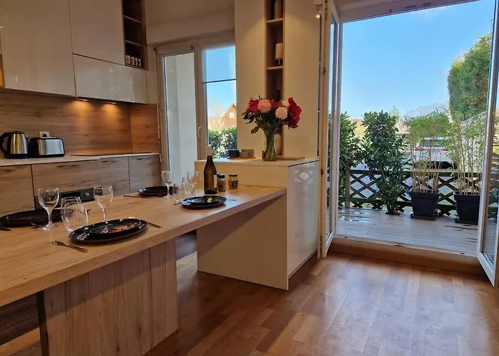 Accueillant Et Pratique, Proche De Chantilly Et Du Parc Asterix Lägenhet Lamorlaye